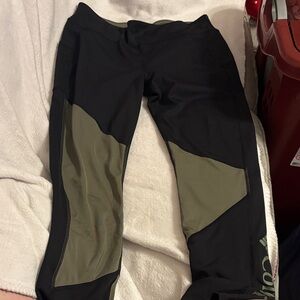 Columbia Black and Olive Leggings